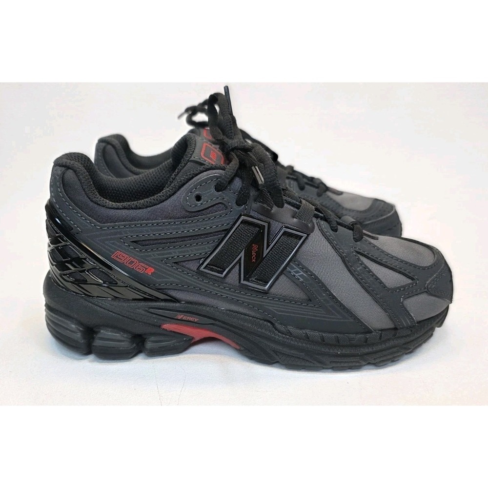 Mens Size 4 New Balance 1906R Athletic Running Sneakers - Picture 2 of 10